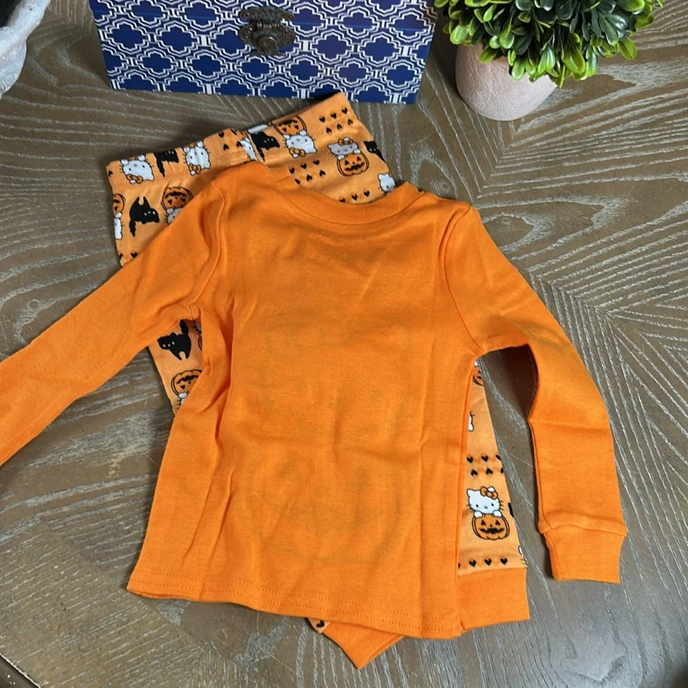 NWT!  Halloween Hello Kitty Cutest Pumpkin in the Patch Pajama Set 18 months